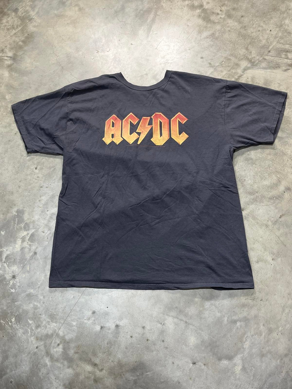 ACDC Preowned XL T-shirt