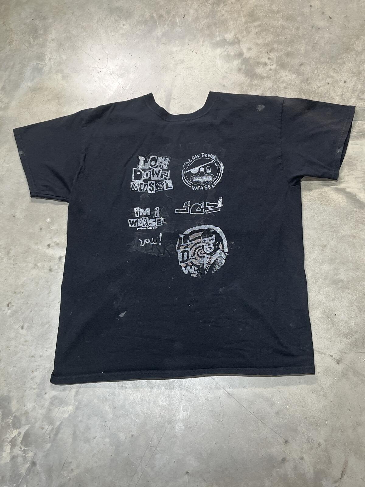 Low Down Weasel Preowned Large T-shirt