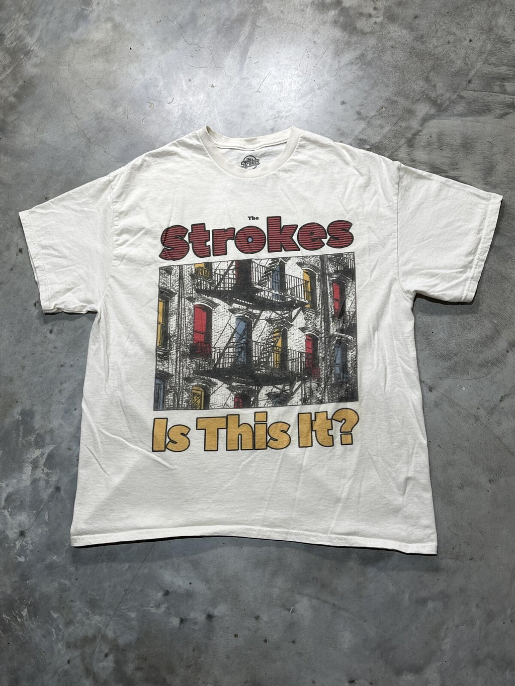 The Strokes Preowned XL T-shirt