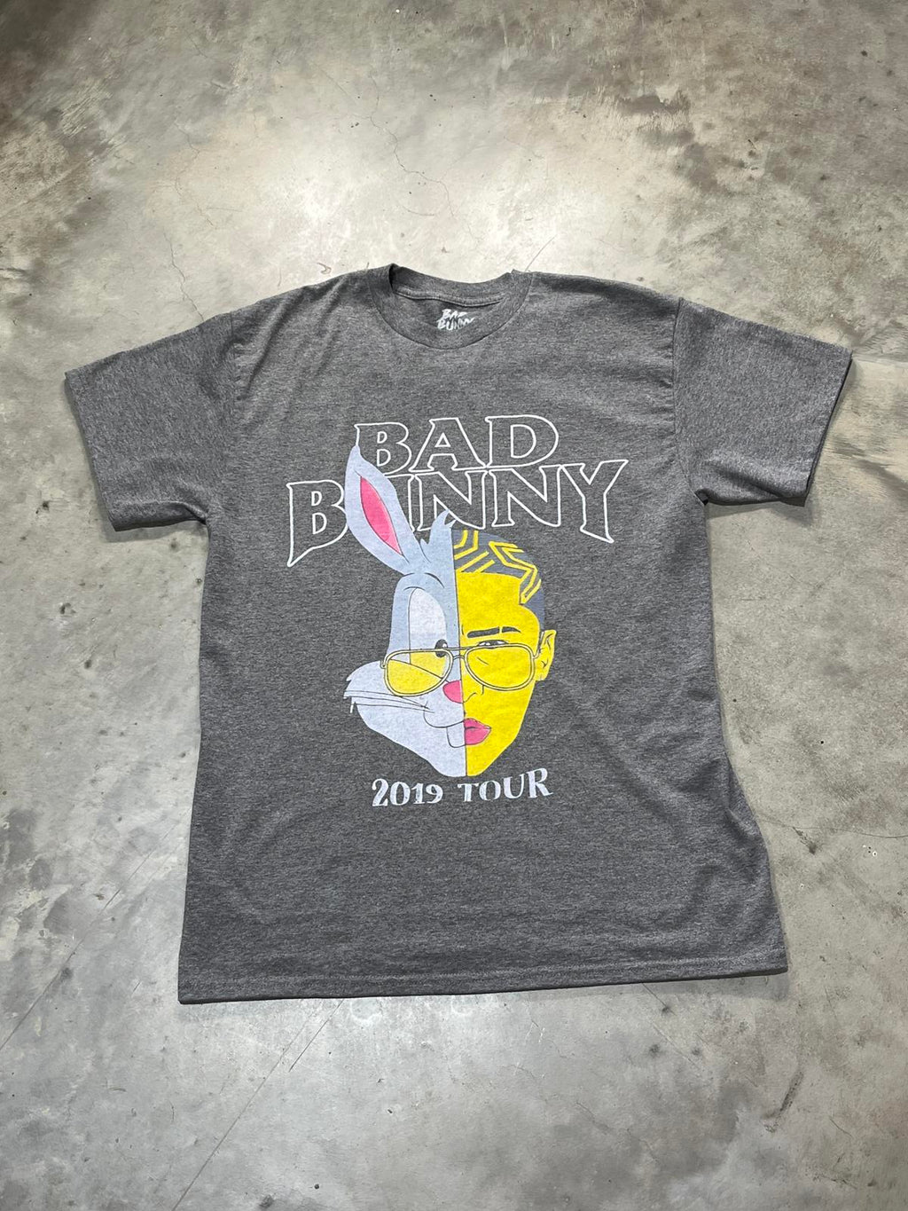 Bad Bunny Preowned Medium T-shirt