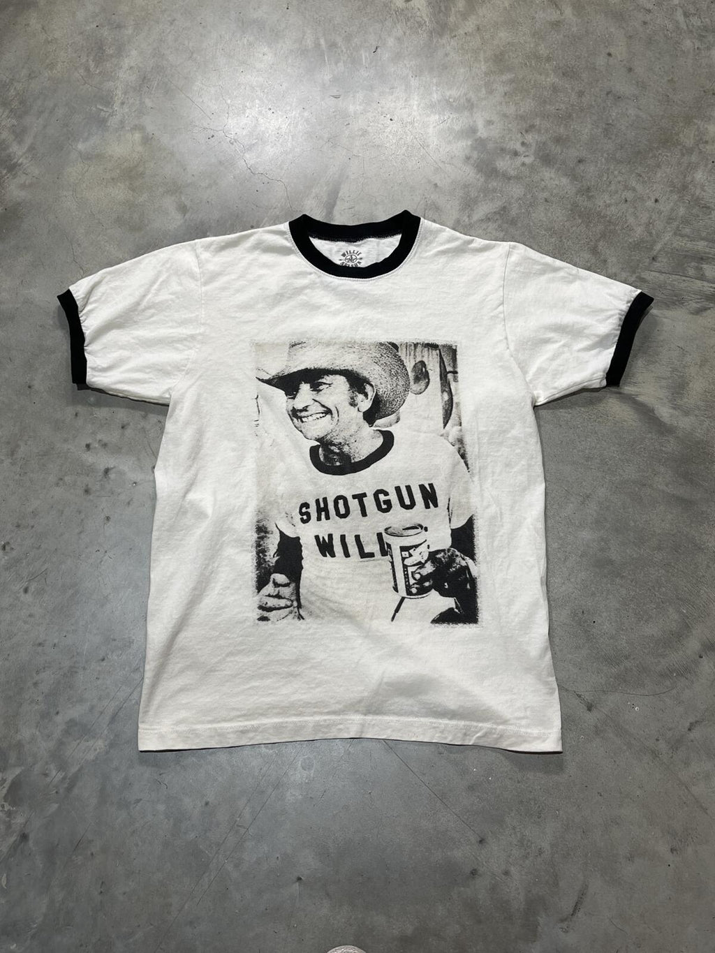 Willie Nelson Preowned Medium Ringer T-shirt