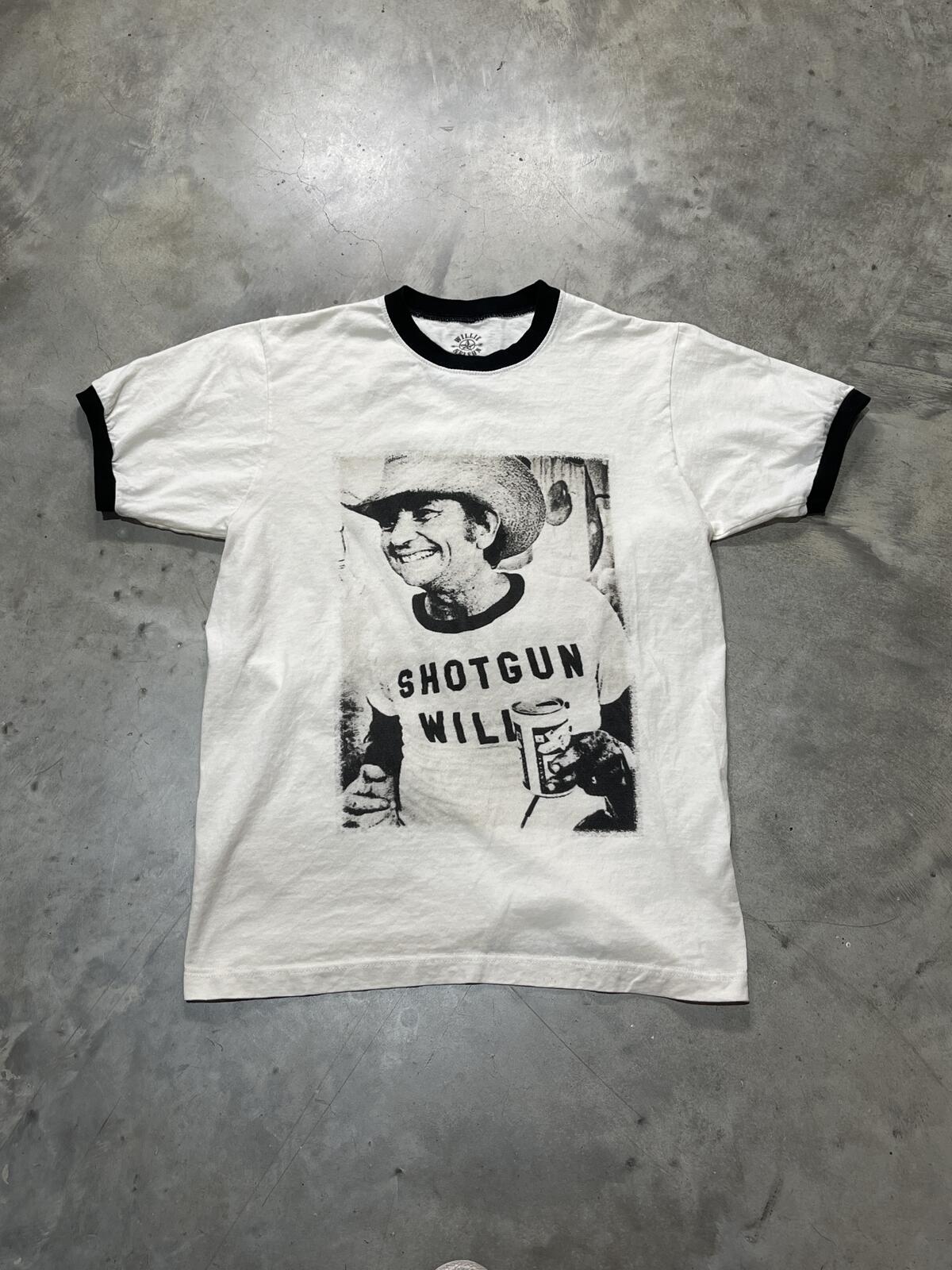 Willie Nelson Preowned Medium Ringer T-shirt