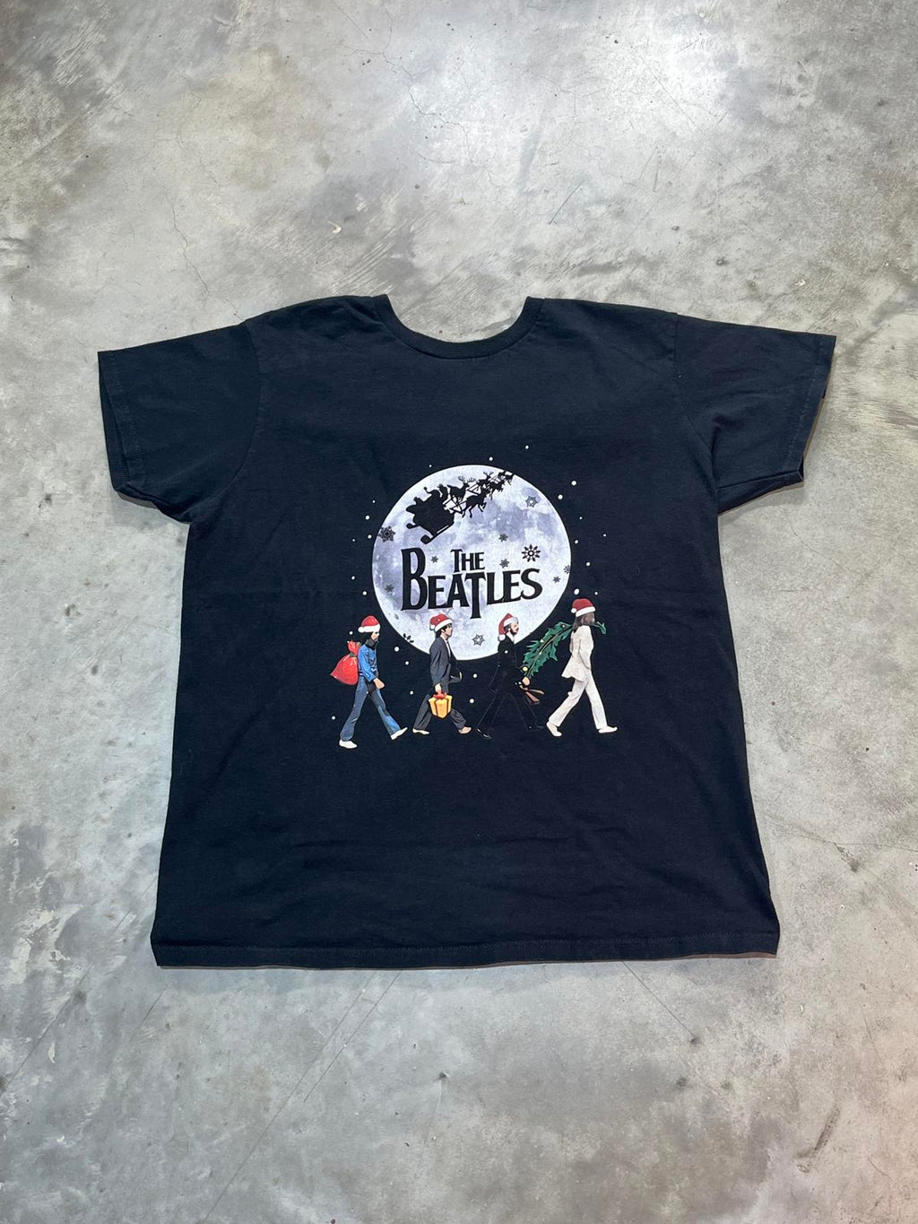 The Beatles Christmas Preowned Medium T-shirt