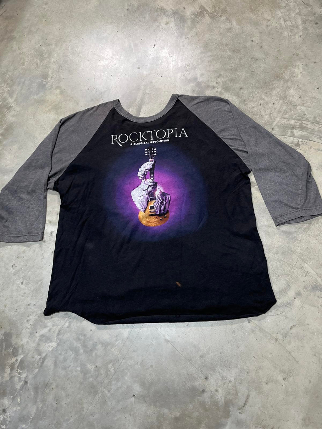 Rocktopia Preowned XL 3/4 Sleeve T-shirt
