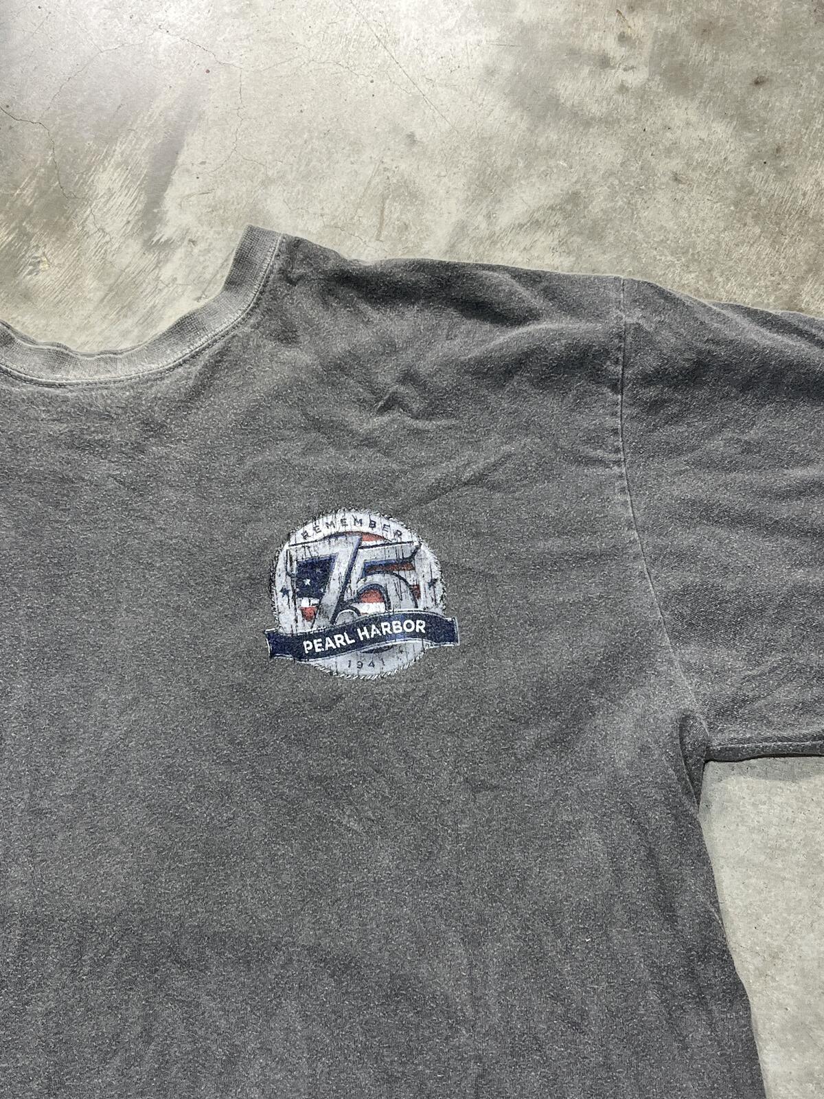 Remember Pearl Harbor Preowned XL T-shirt