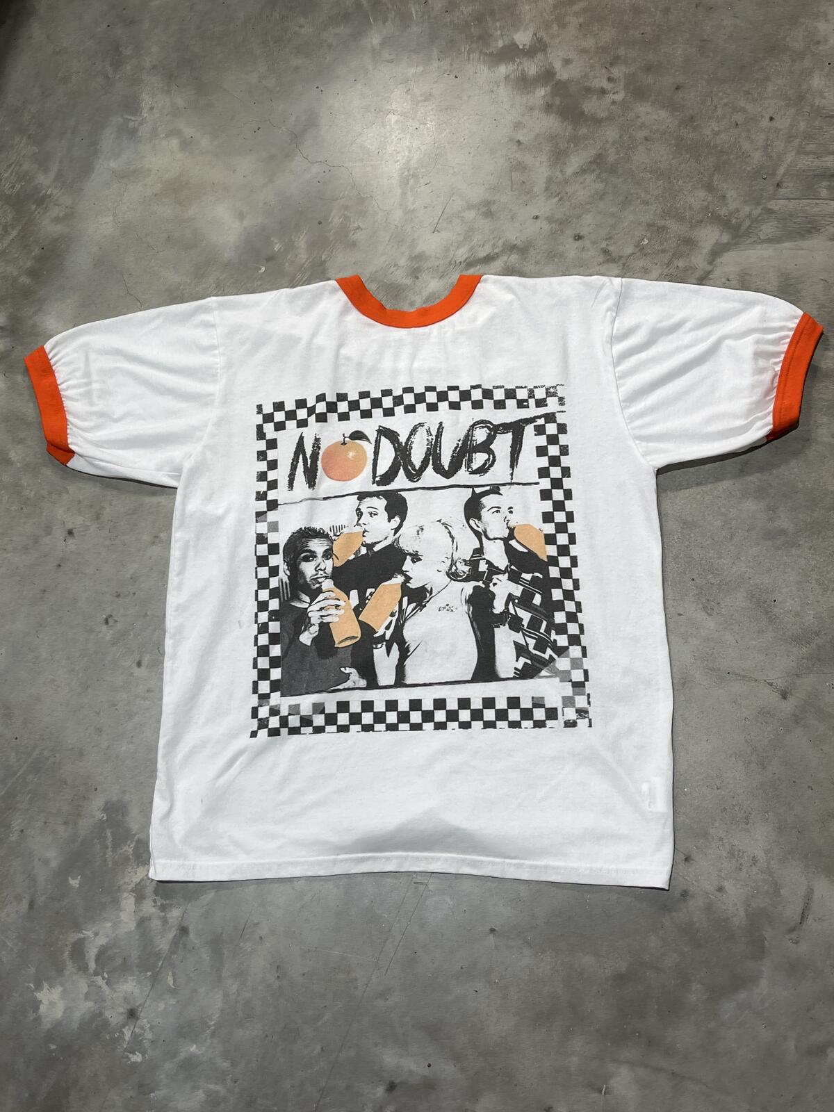 No Doubt Preowned Large Ringer T-shirt