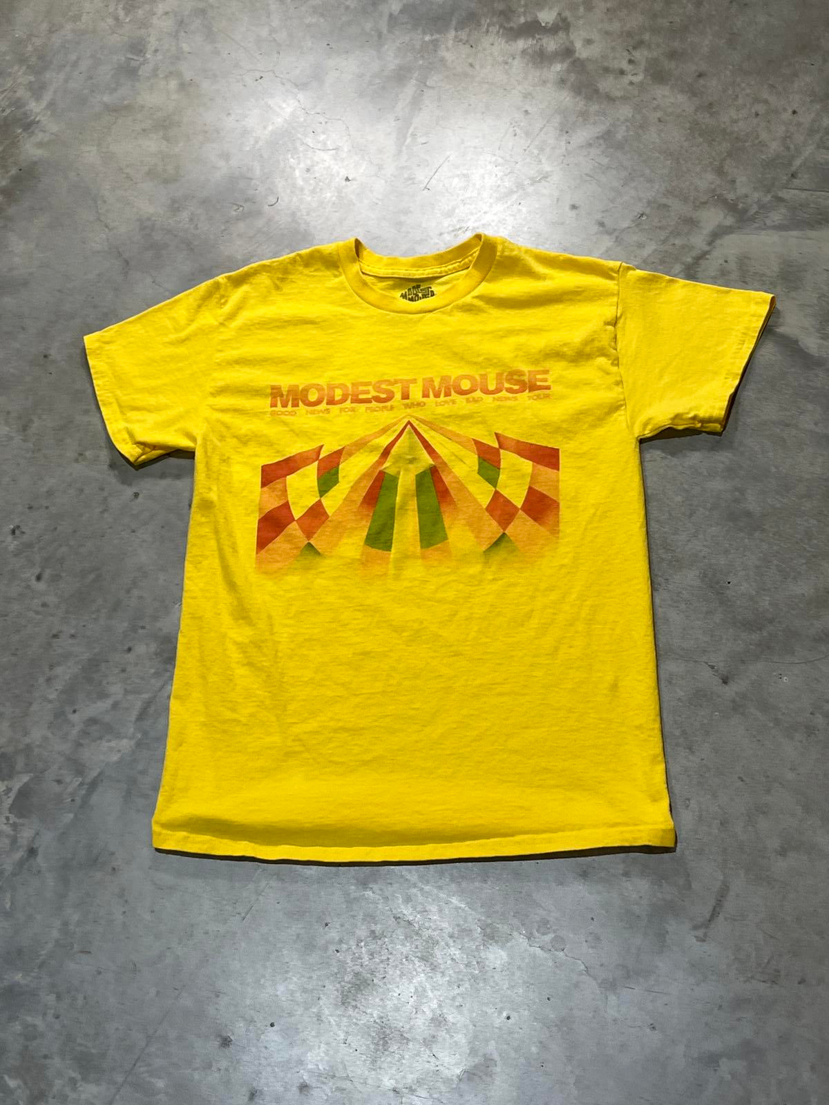 Modest Mouse Preowned Medium T-shirt