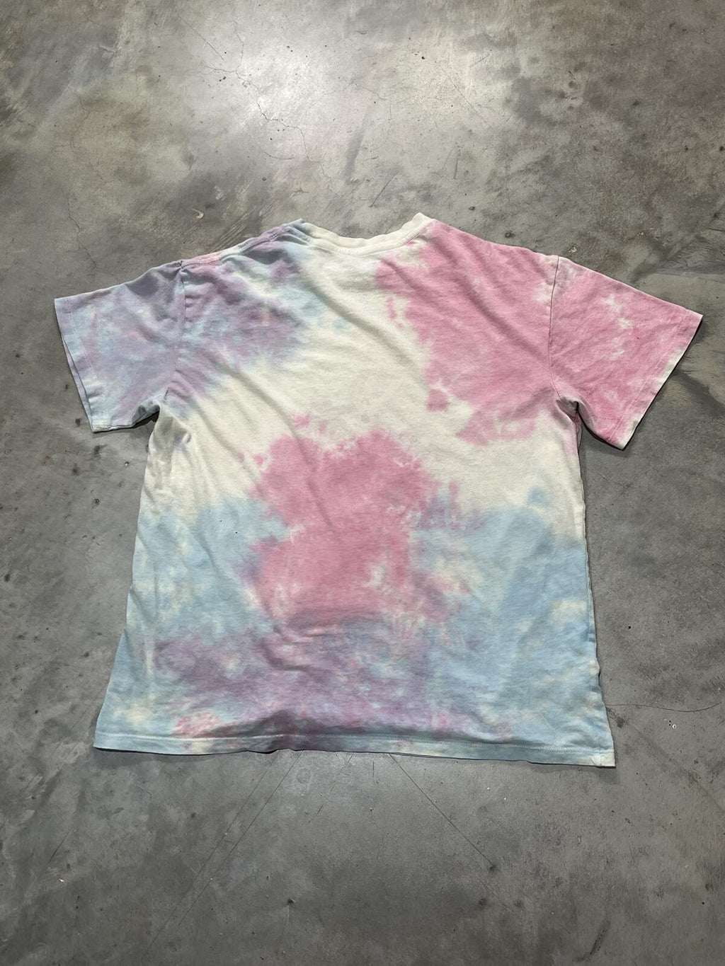 Def Leppard Preowned Small Tie Dye T-shirt