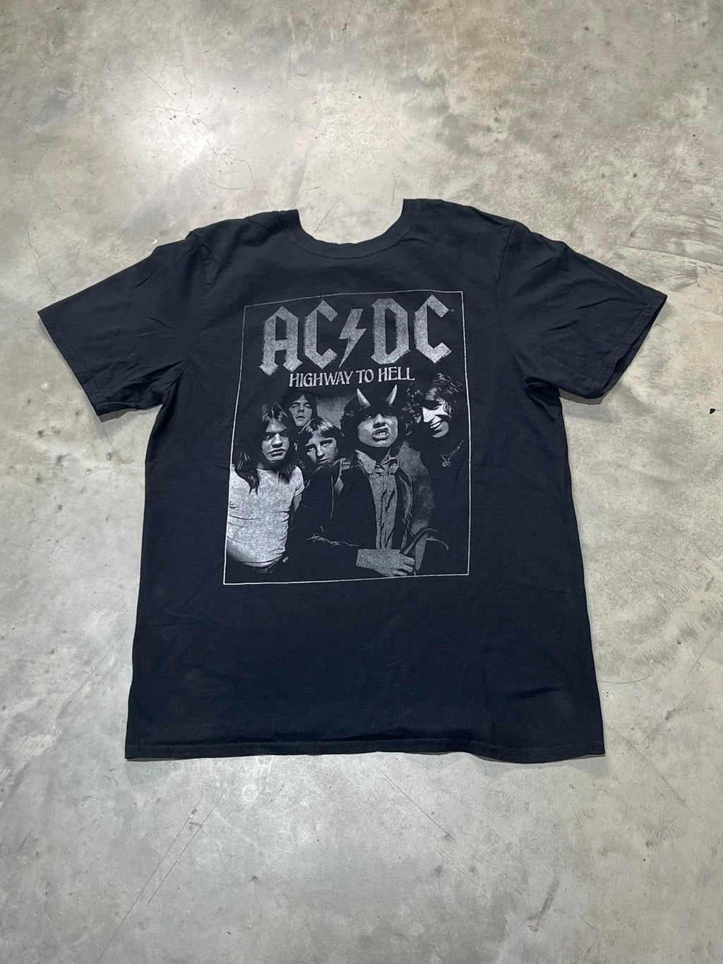 ACDC Preowned Medium T-shirt