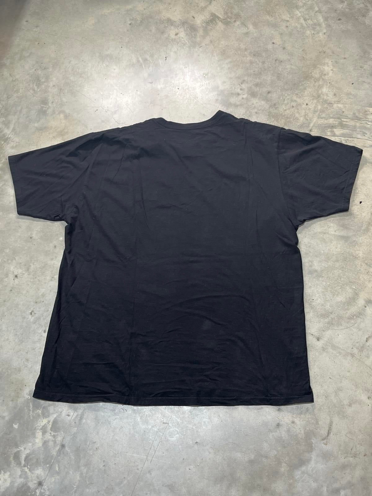 Red Hot Chili Peppers Preowned 2XL T-shirt