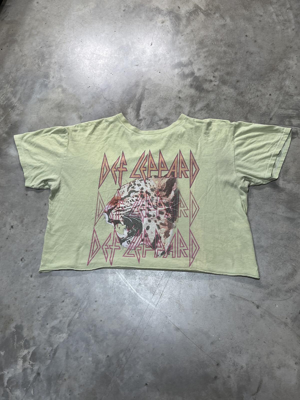 Def Leppard Preowned Large Cropped T-shirt
