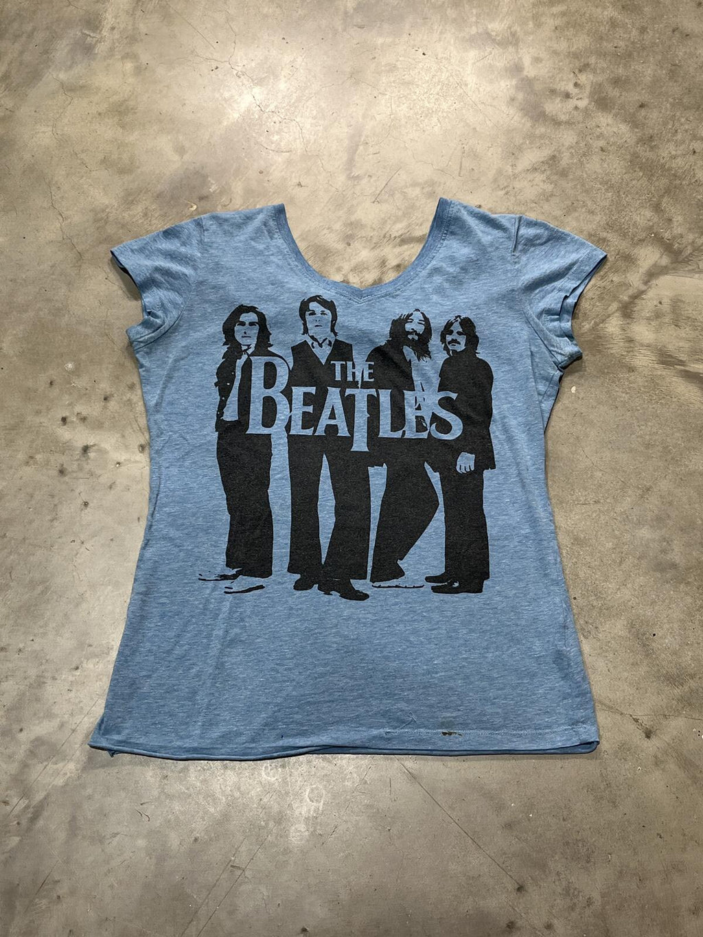 The Beatles Preowned Large V-Neck T-shirt
