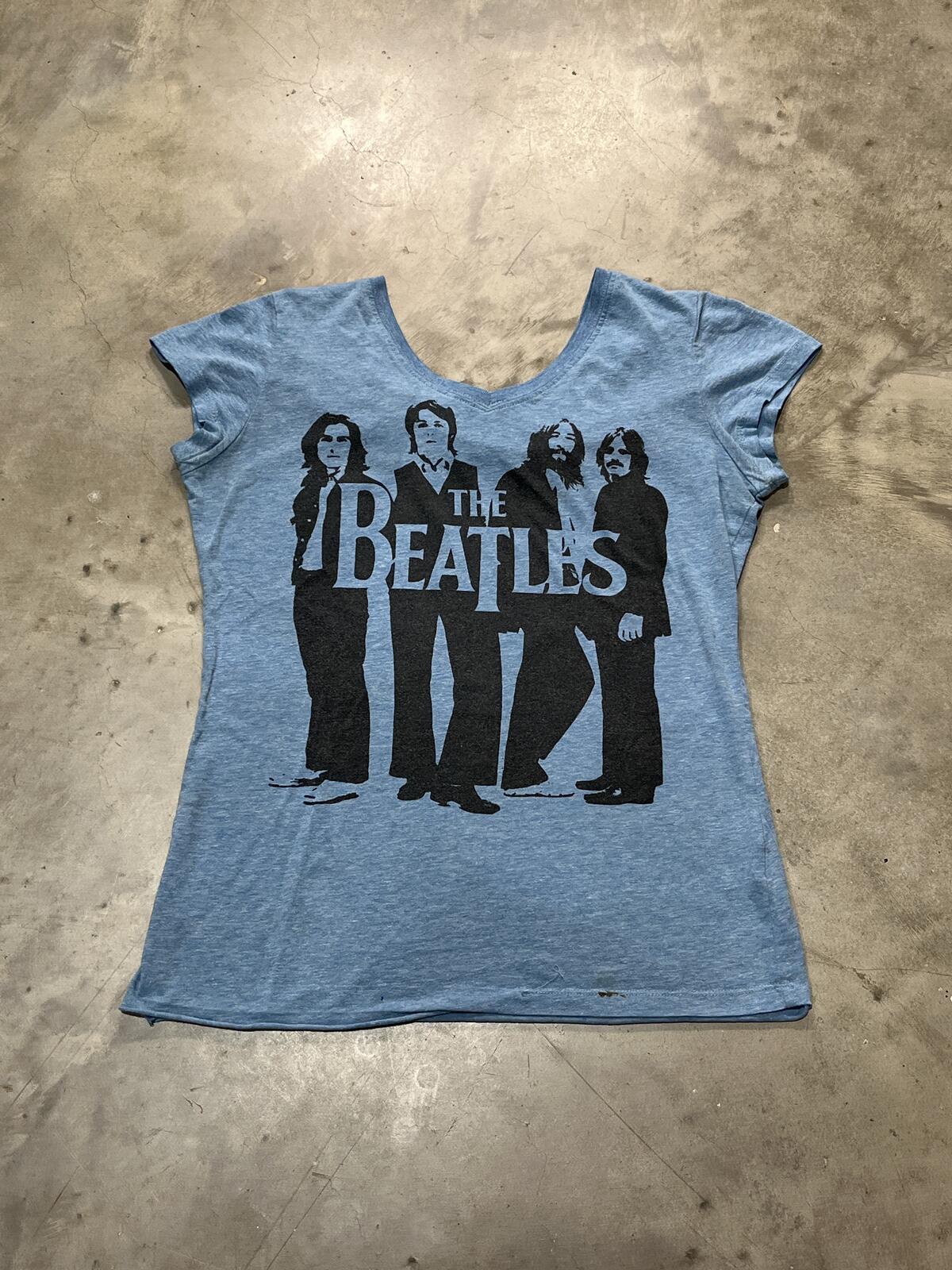 The Beatles Preowned Large V-Neck T-shirt