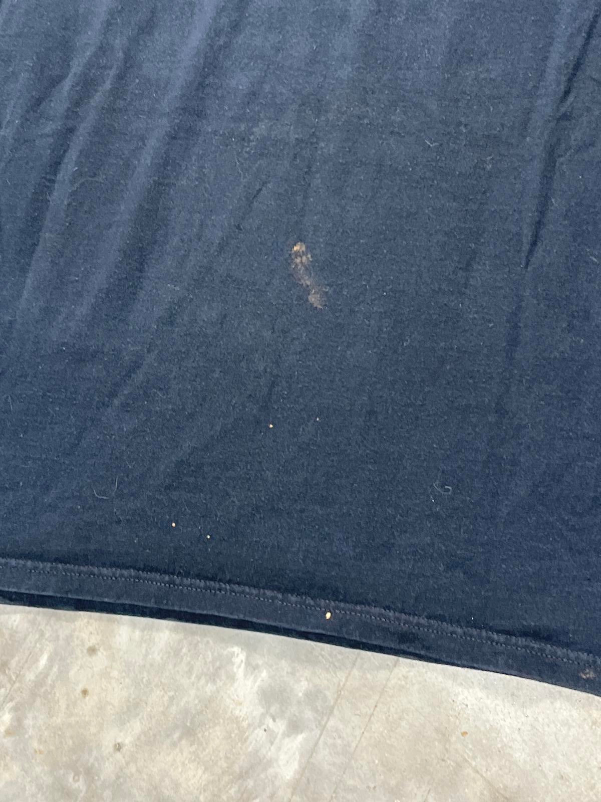Queen Preowned Medium T-shirt