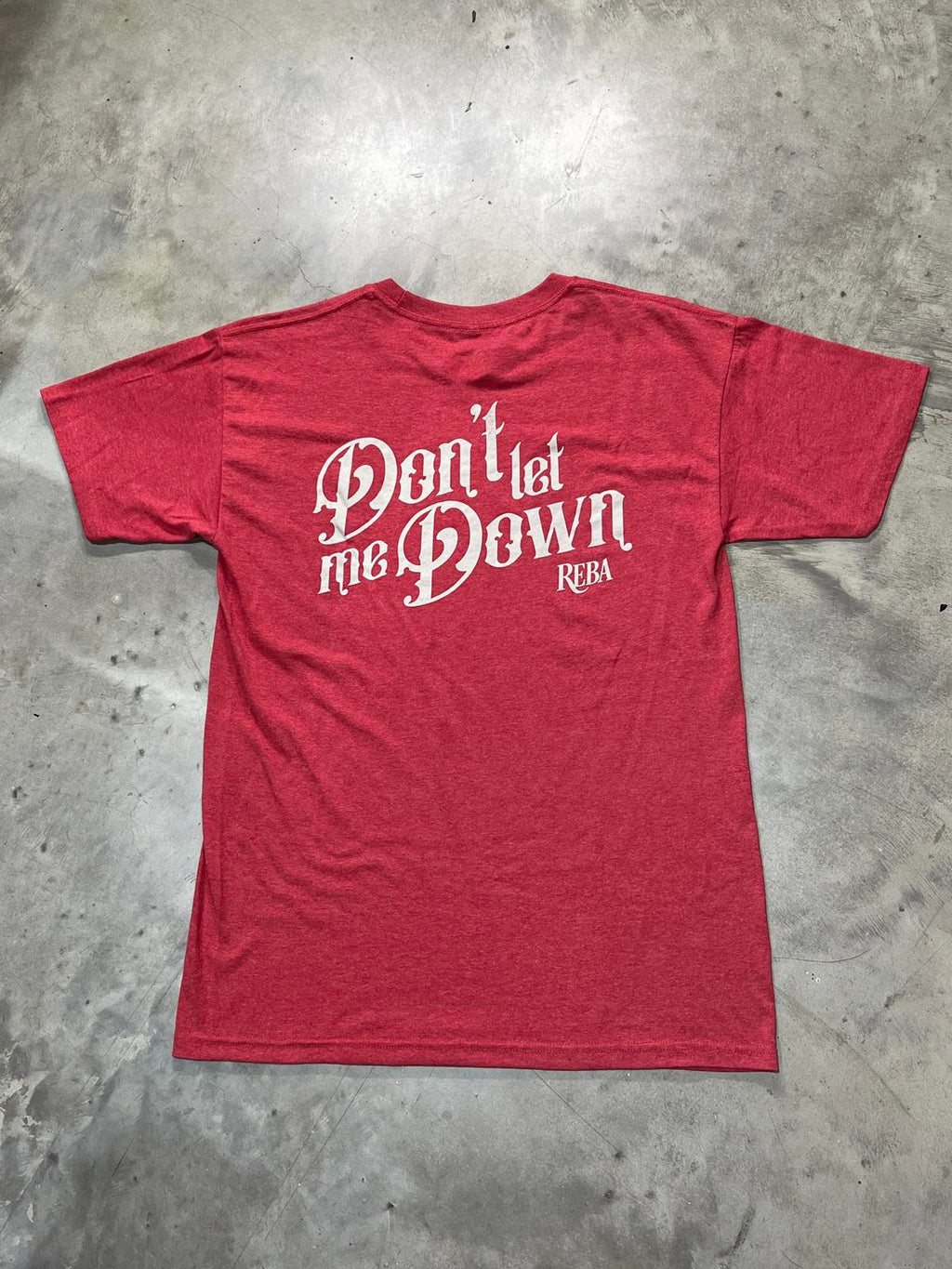 Reba Preowned Medium T-shirt