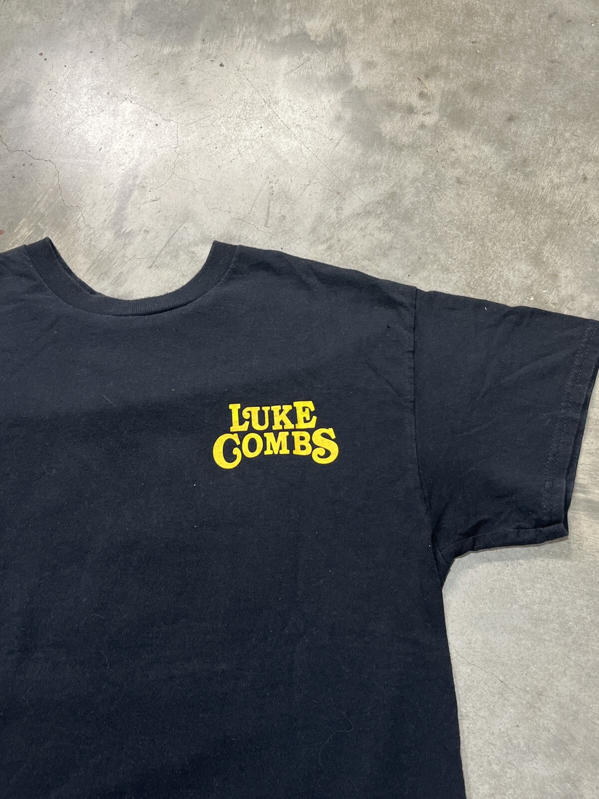 Luke Combs Preowned Medium T-shirt