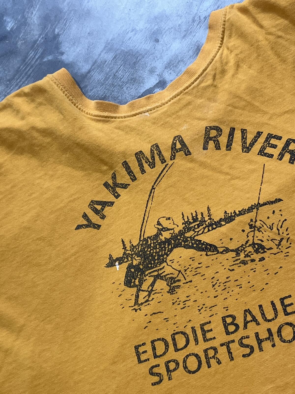 Eddie Bauer Yakima River Preowned Large T-shirt
