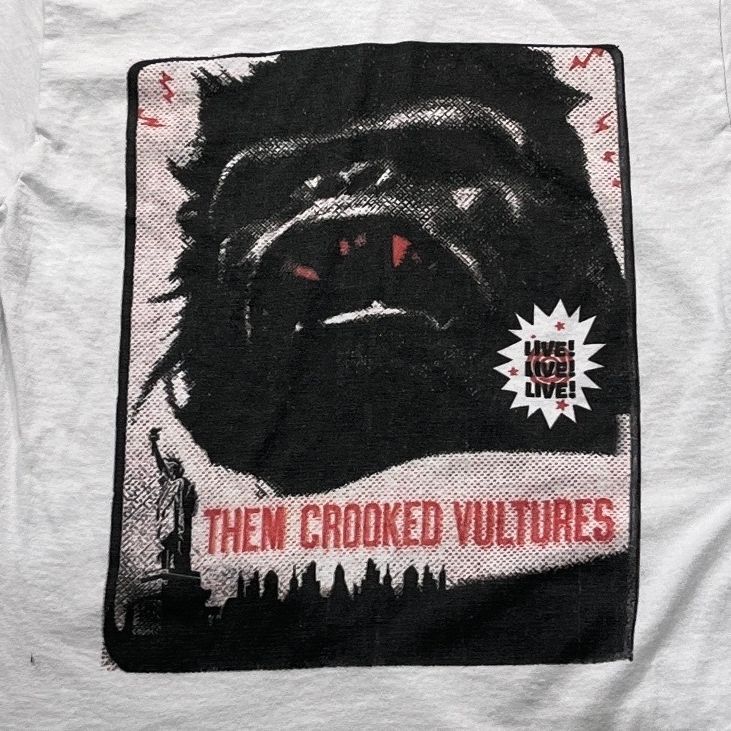 Them Crooked Vultures Preowned Medium T-shirt