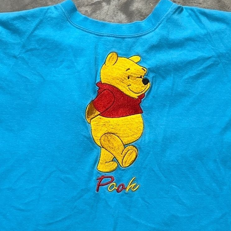 Vintage Winnie The Pooh Preowned Large Embroidered T-shirt