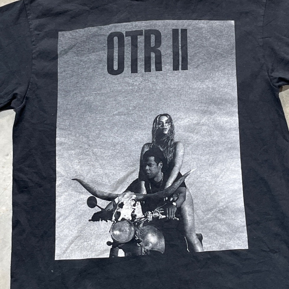 Jay Z & Beyoncé Preowned Medium T-shirt