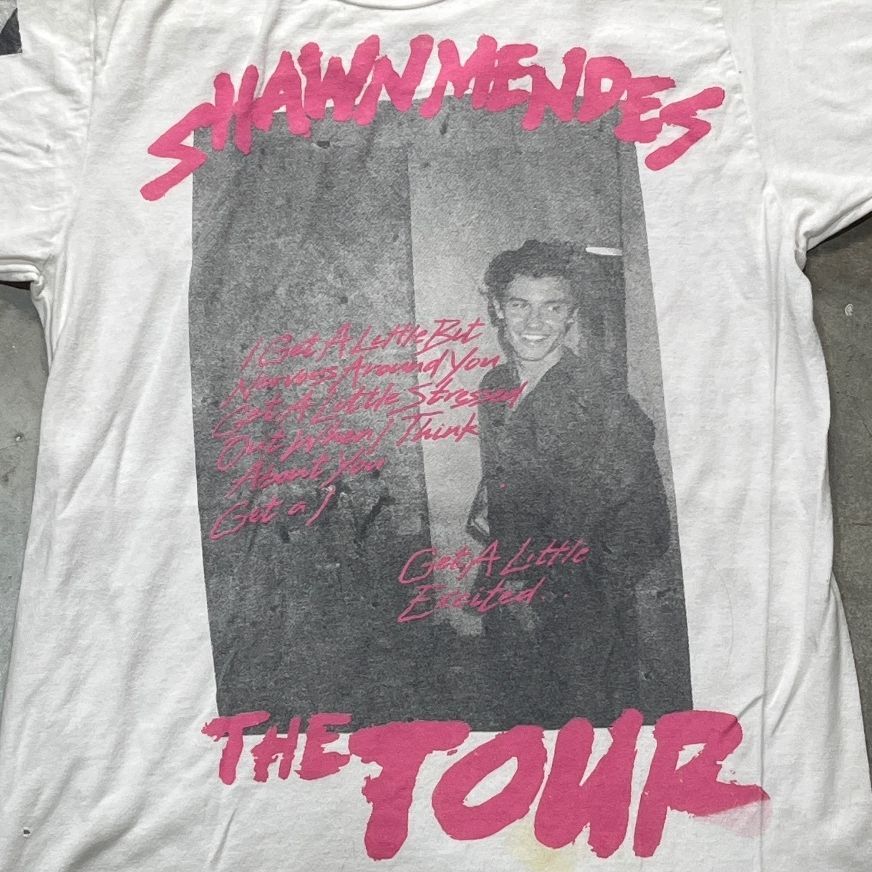 Shawn Mendes Preowned Medium T-shirt