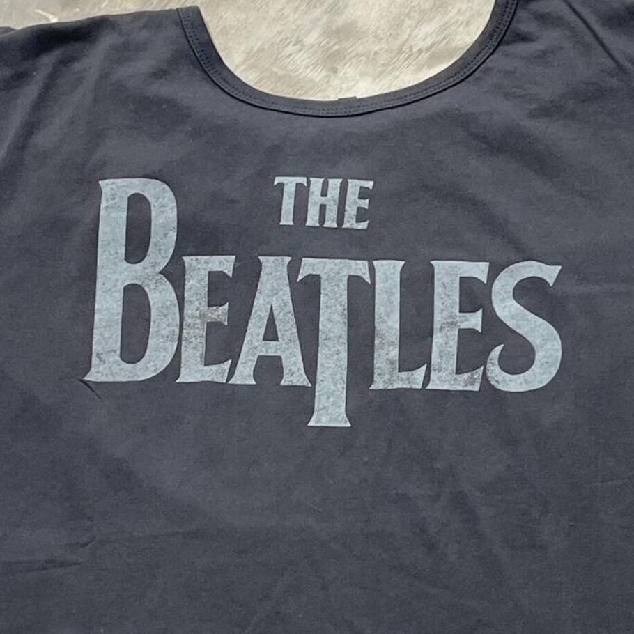 The Beatles Preowned XL T-shirt