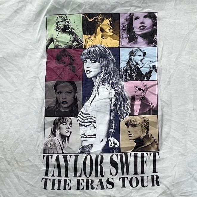 Taylor Swift Preowned Medium T-shirt