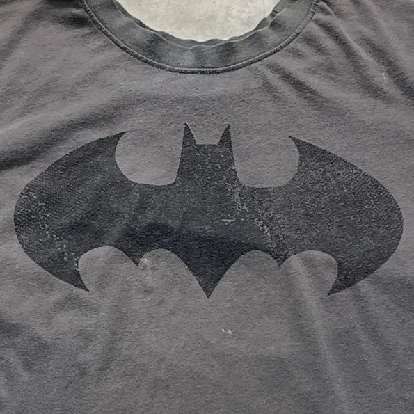 Batman 'Dark Knight' Preowned XL Long Sleeve T-shirt