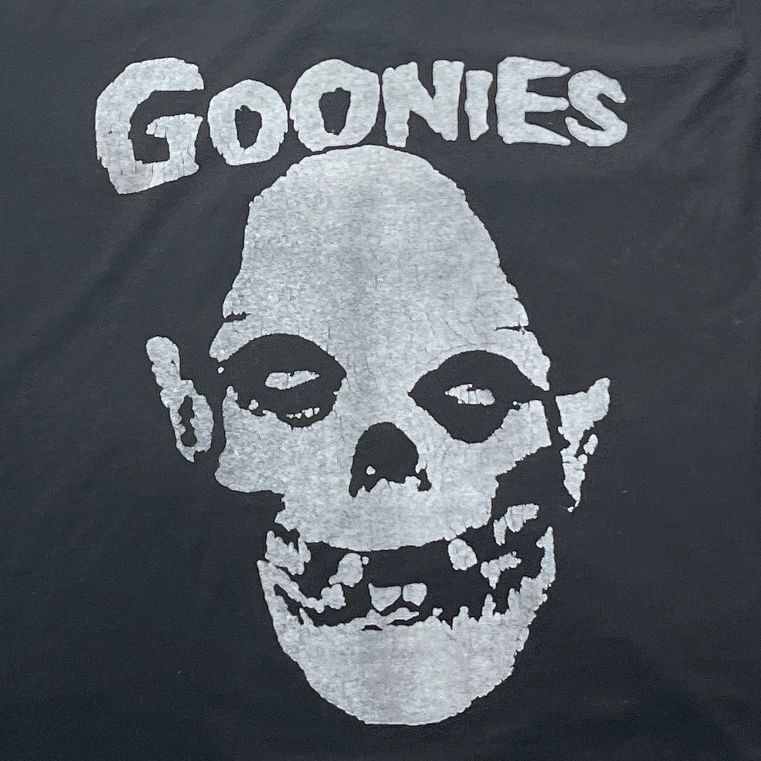 Goonies Preowned Large T-shirt
