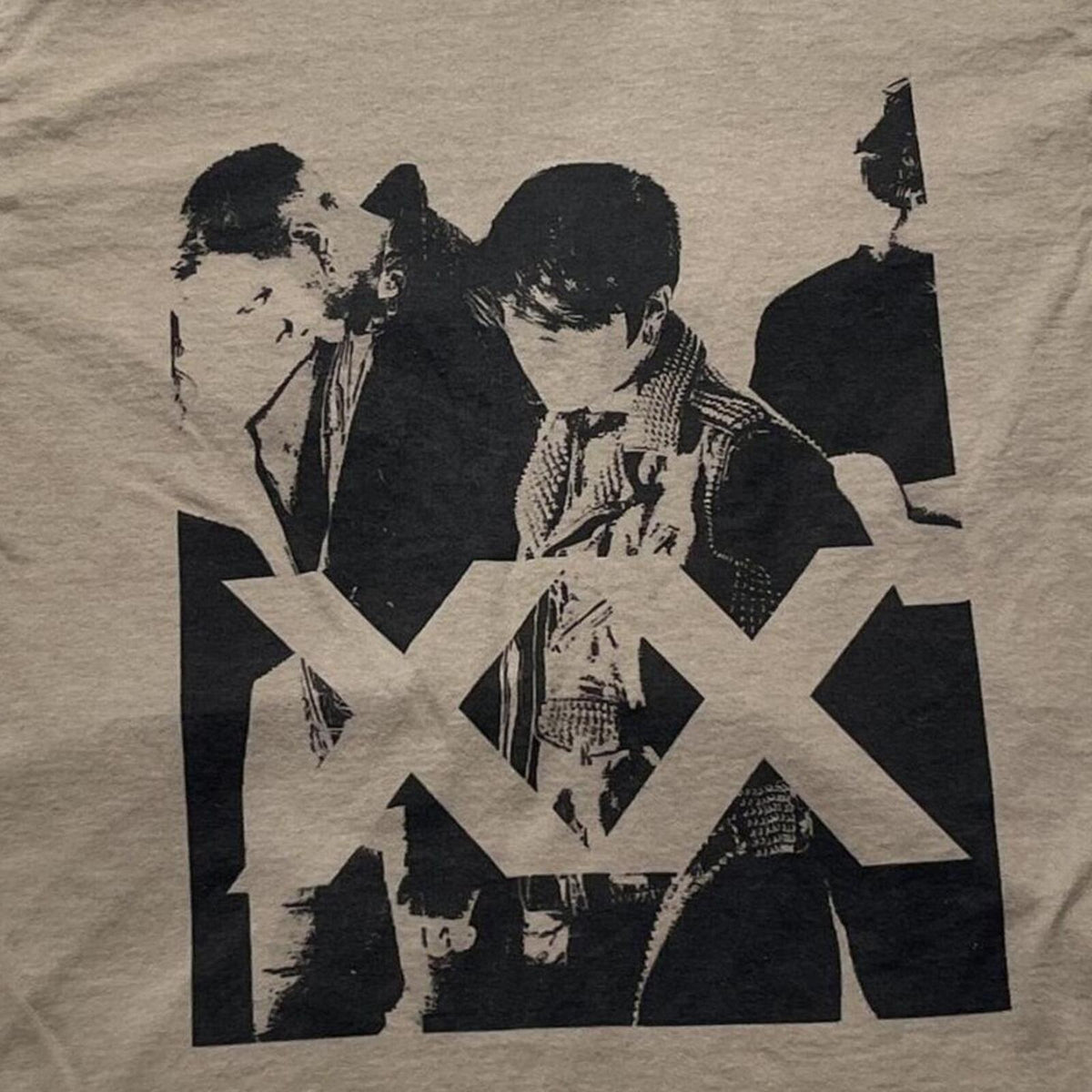 The XX Preowned Large T-shirt