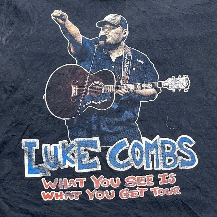 Luke Combs Preowned Large T-shirt