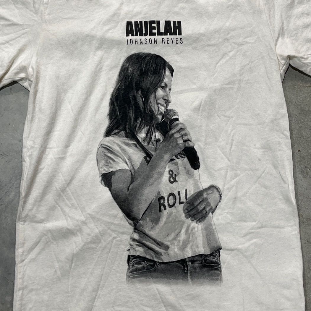 Anjelah Reyes Preowned Small T-shirt
