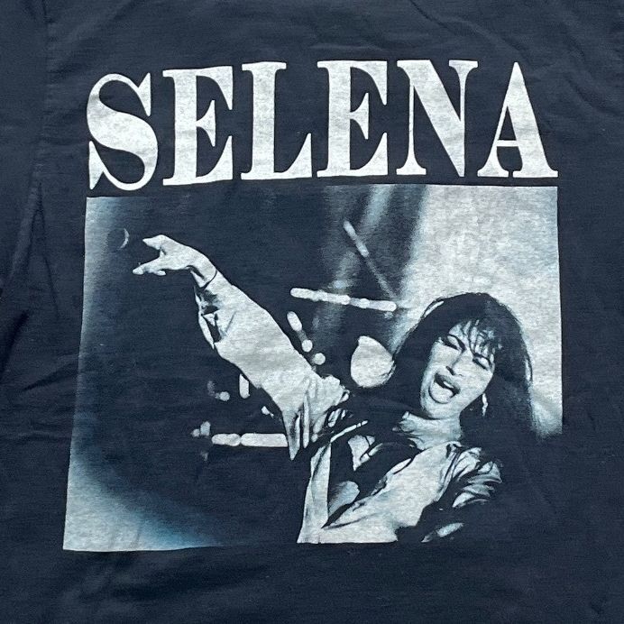 Selena Preowned Medium T-shirt