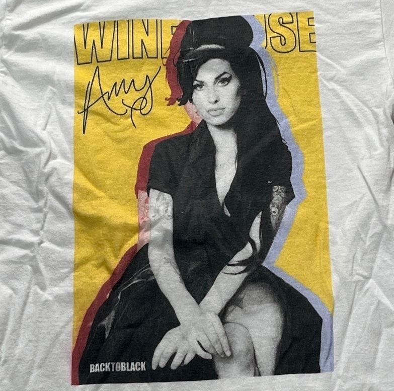 Amy Winehouse Preowned Small T-shirt