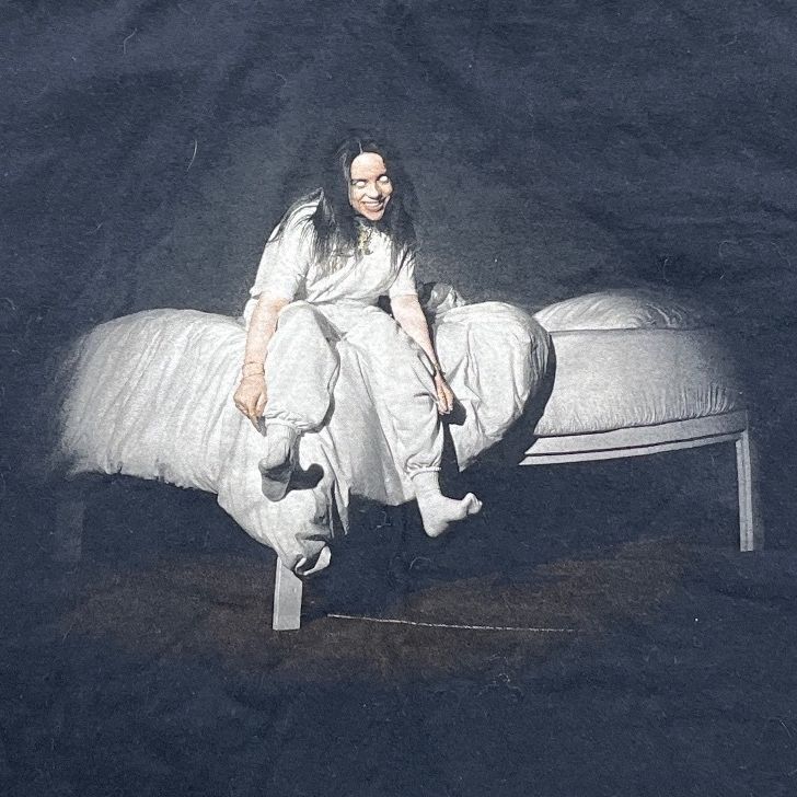 Billie Eilish Preowned Medium T-shirt