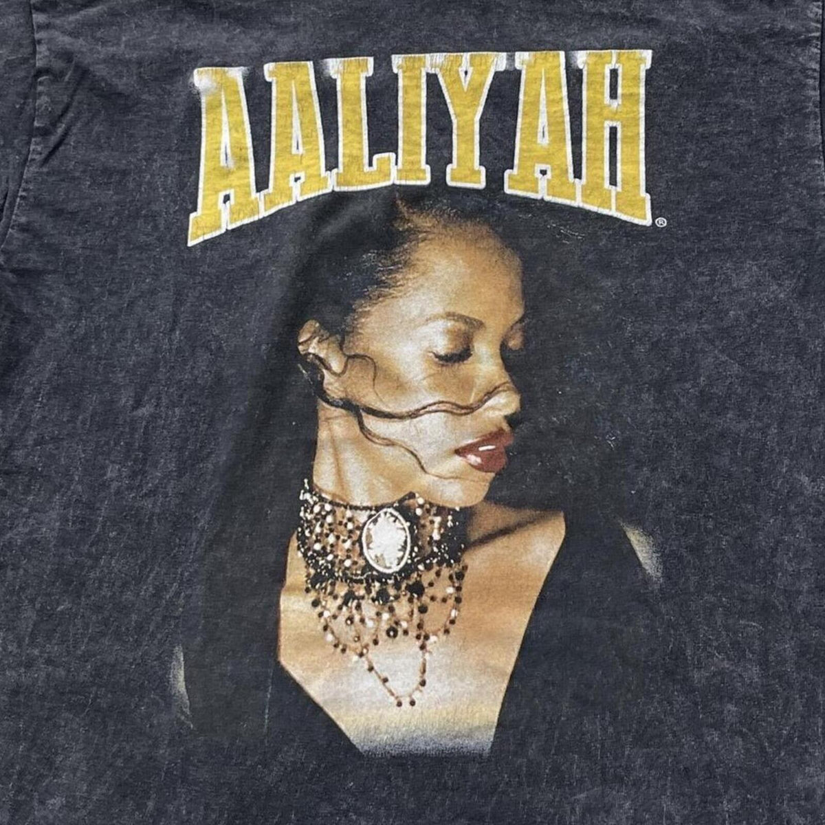 Aaliyah Preowned Small T-shirt