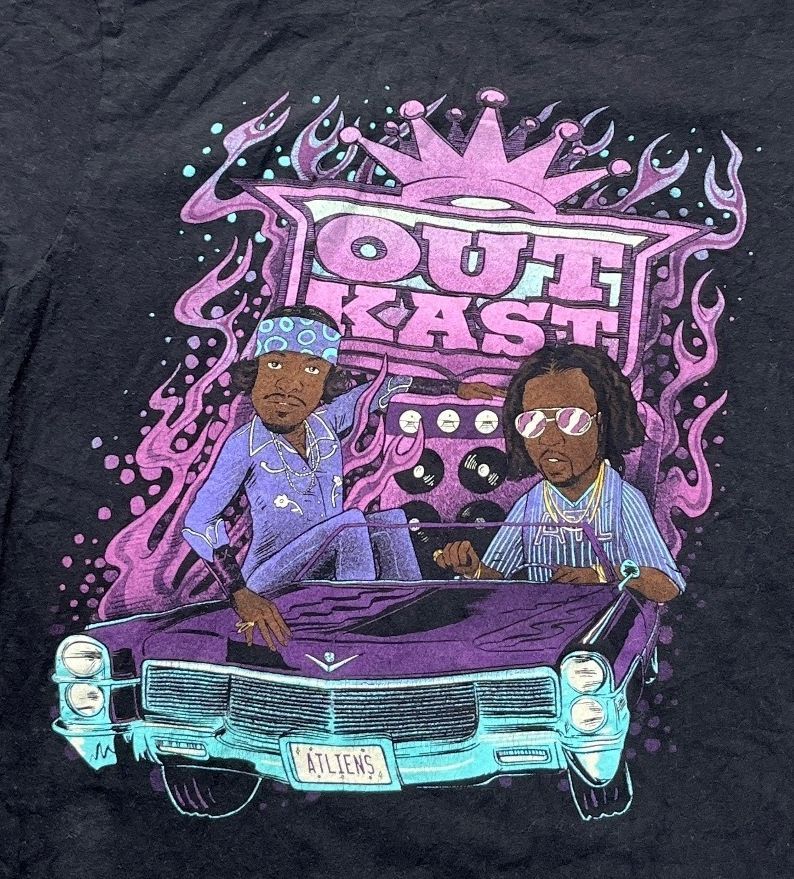 OutKast Preowned Medium T-shirt