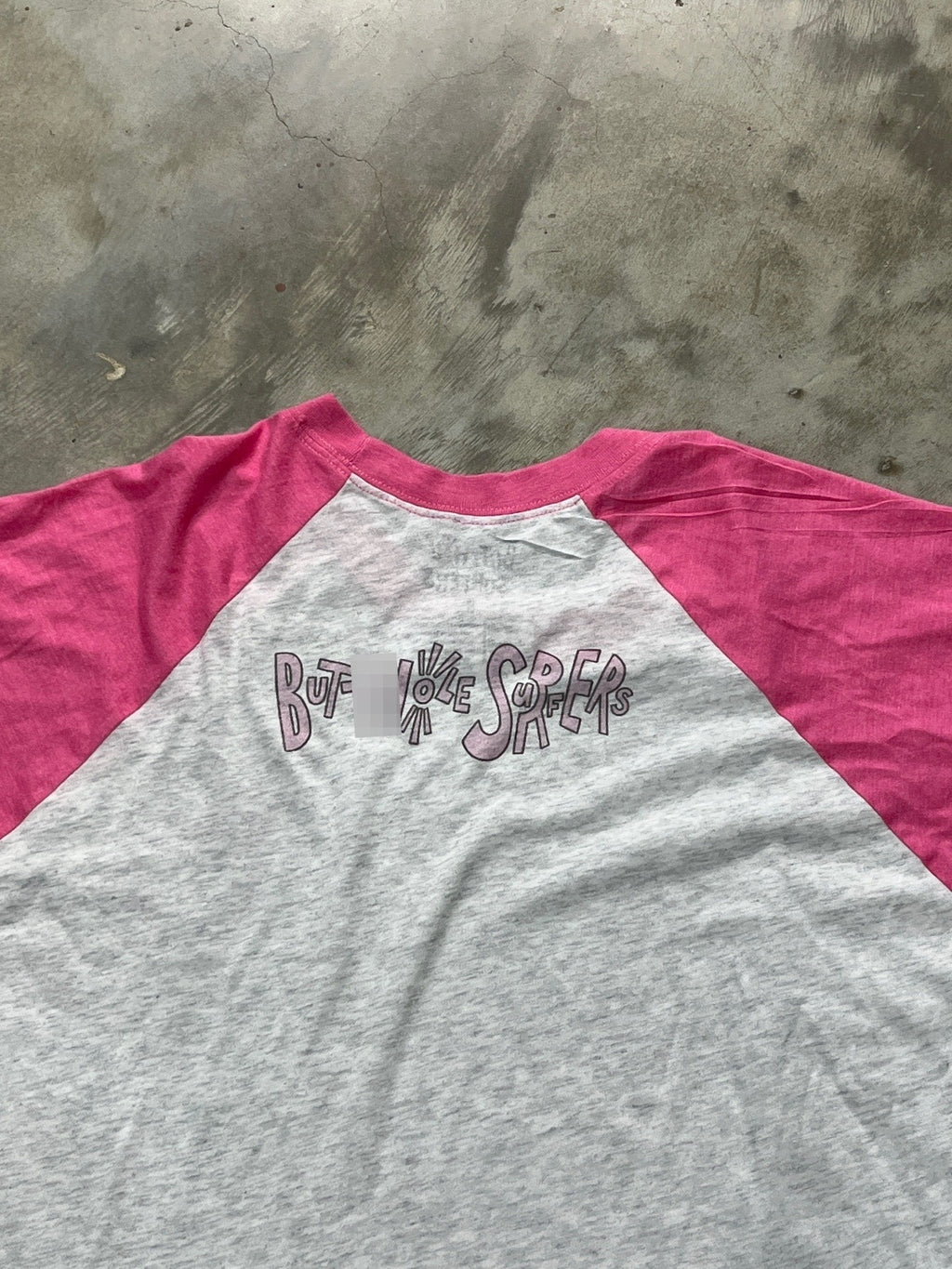 But**ole Surfers Preowned Large 3/4 Sleeve T-shirt