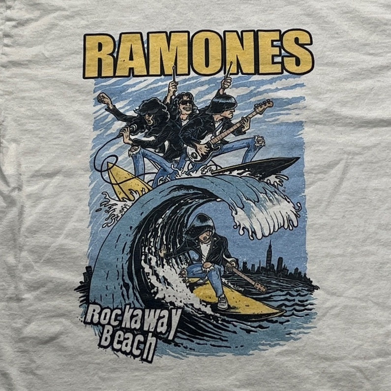 Ramones Preowned Medium T-shirt