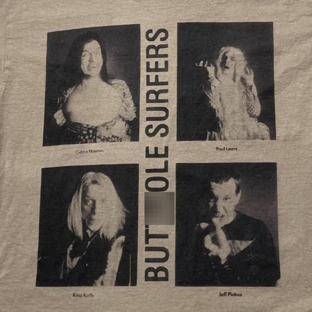 But**ole Surfers Preowned Large T-shirt