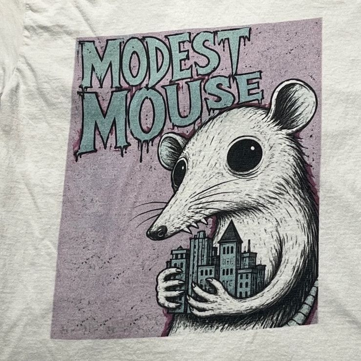 Modest Mouse Preowned Medium T-shirt