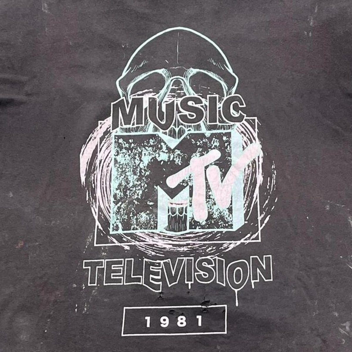 MTV Music Television Preowned XL T-shirt