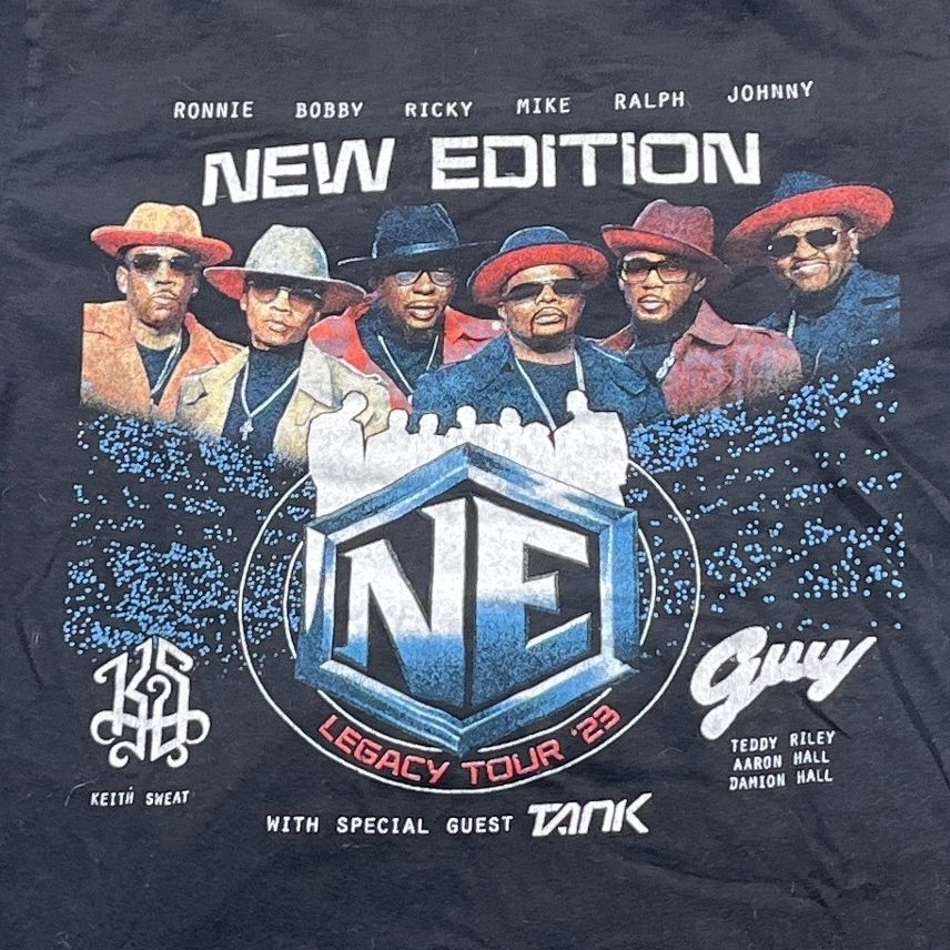 New Edition Preowned Large T-shirt