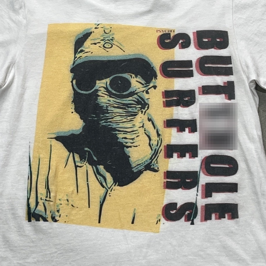 But**ole Surfers Preowned Small T-Shirt