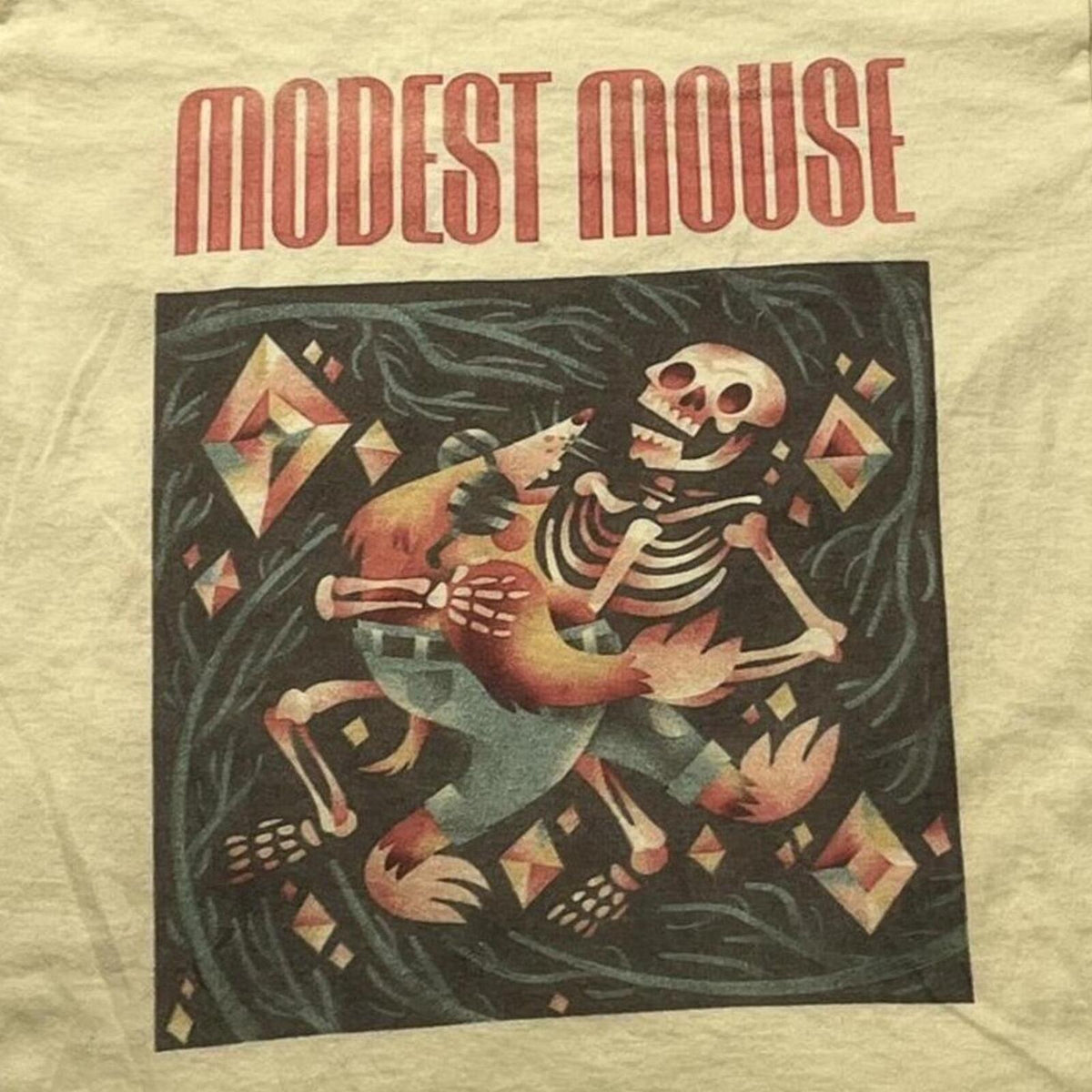 Modest Mouse Preowned Medium T-shirt