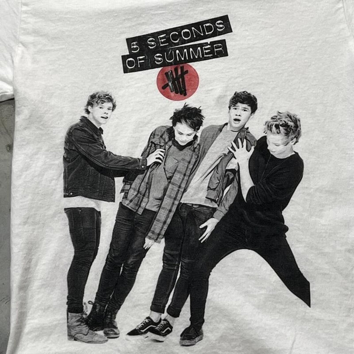 5 Seconds Of Summer Preowned Small T-shirt