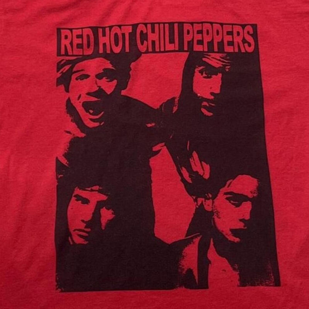 Red Hot Chili Peppers Preowned Large Ringer T-shirt