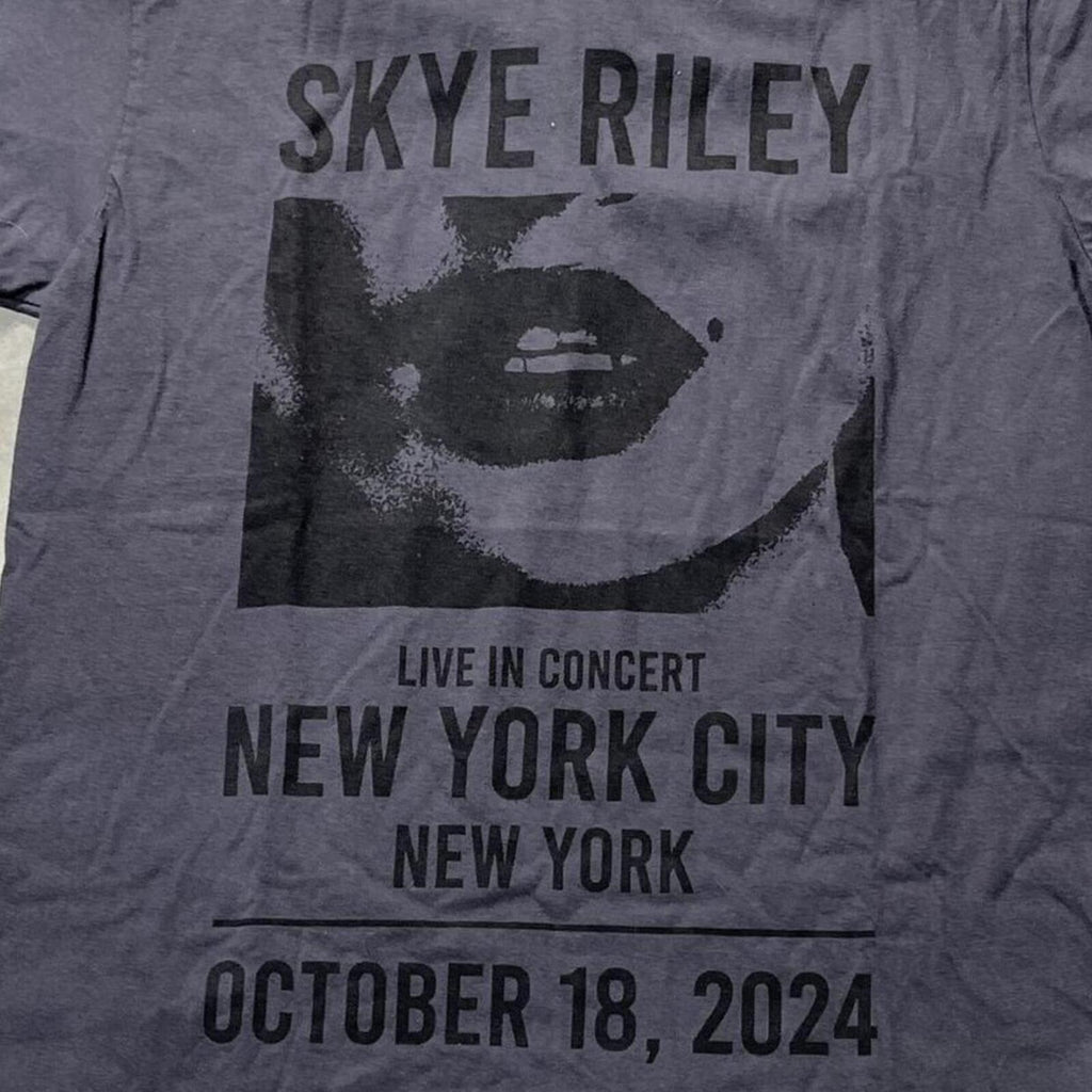 Skye Riley Preowned Medium T-shirt