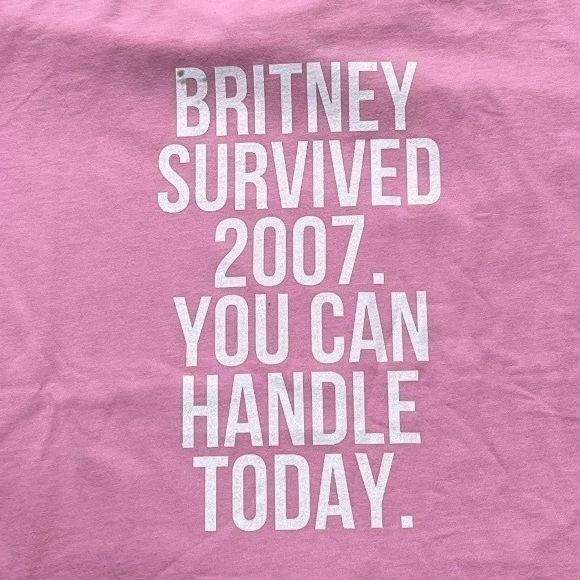 Britney Spears Preowned Medium T-shirt