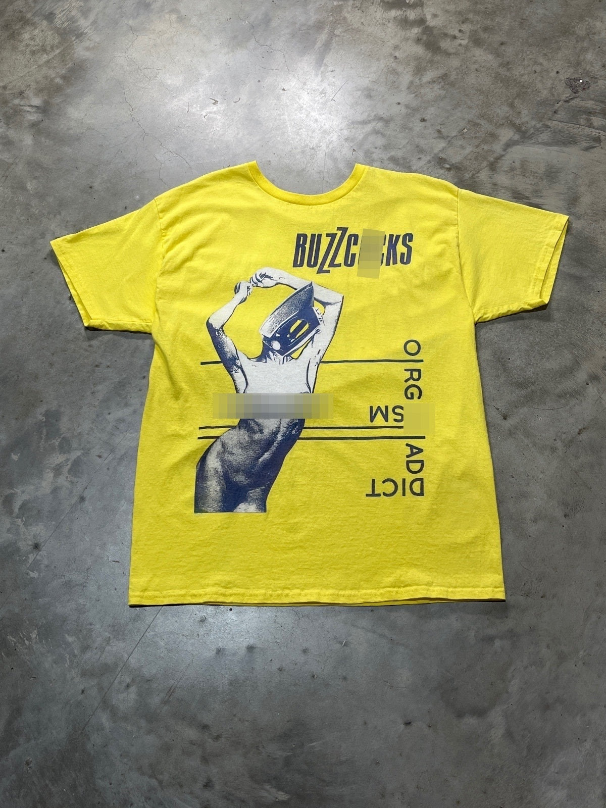 Buzzc**ks Preowned Large T-shirt